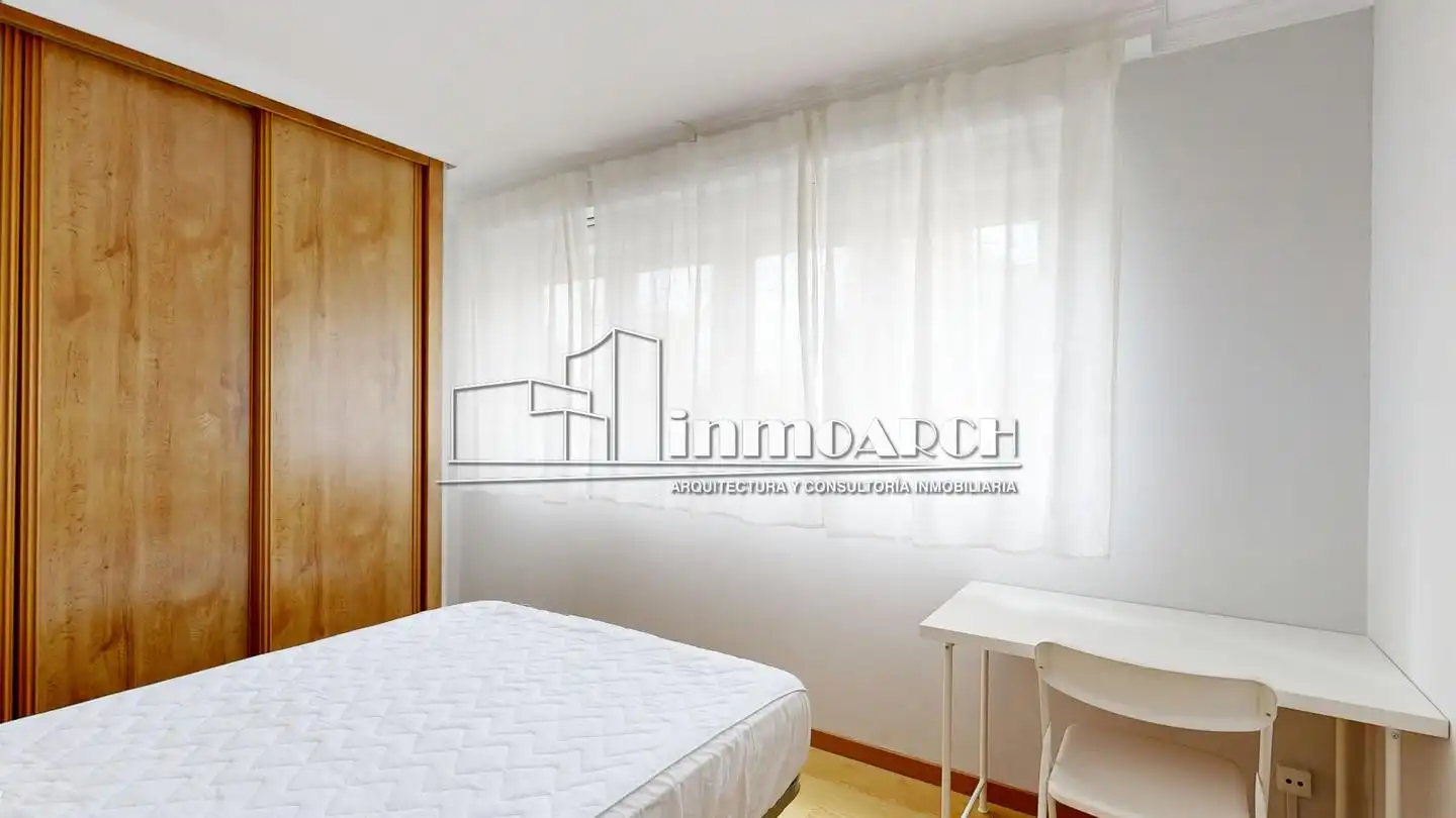 Habitación de Piso de alquiler en A Coruña Capital  con Amueblado
