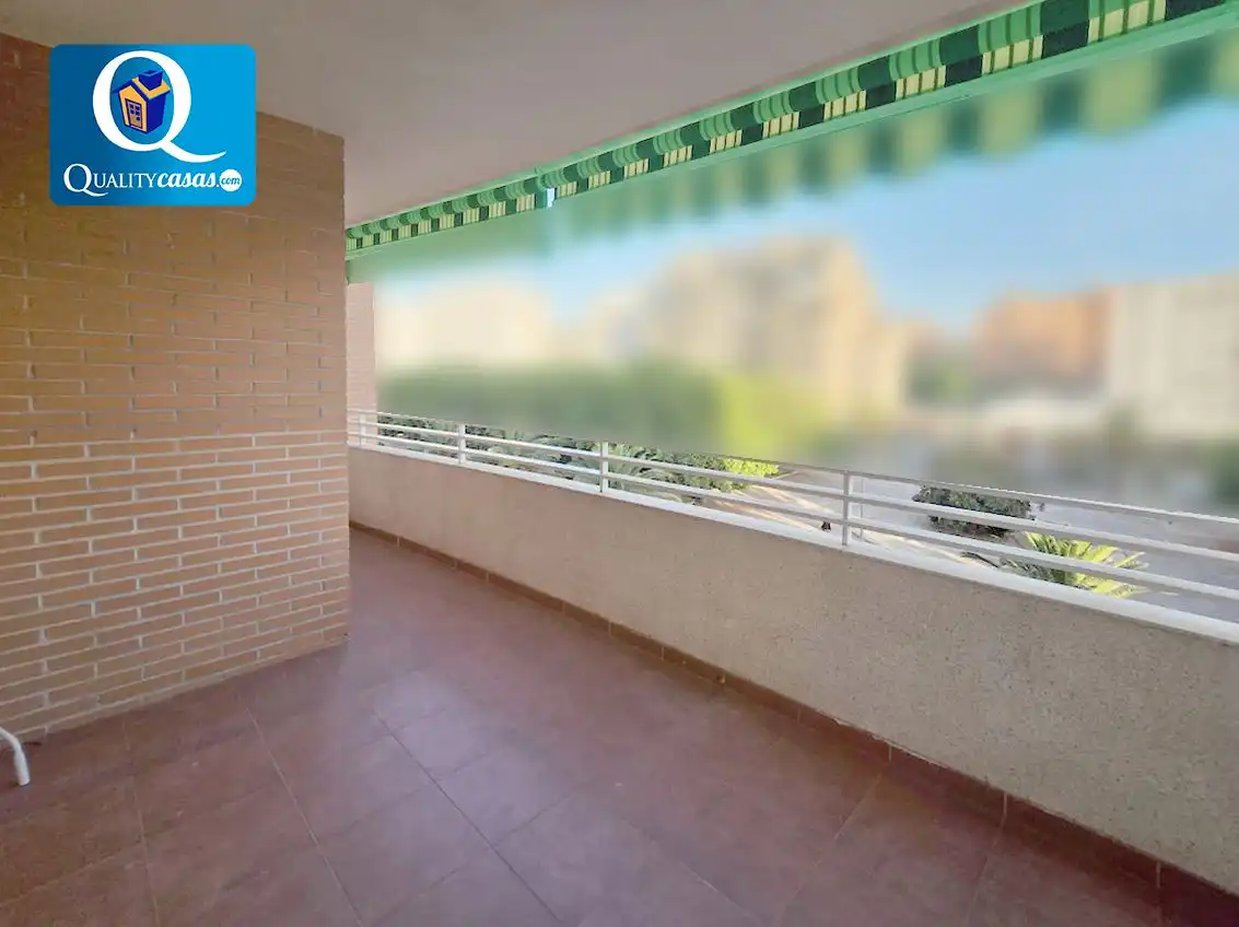 Apartament amb terrassa en venda a Playa de San Juan - El Cabo de las Huertas