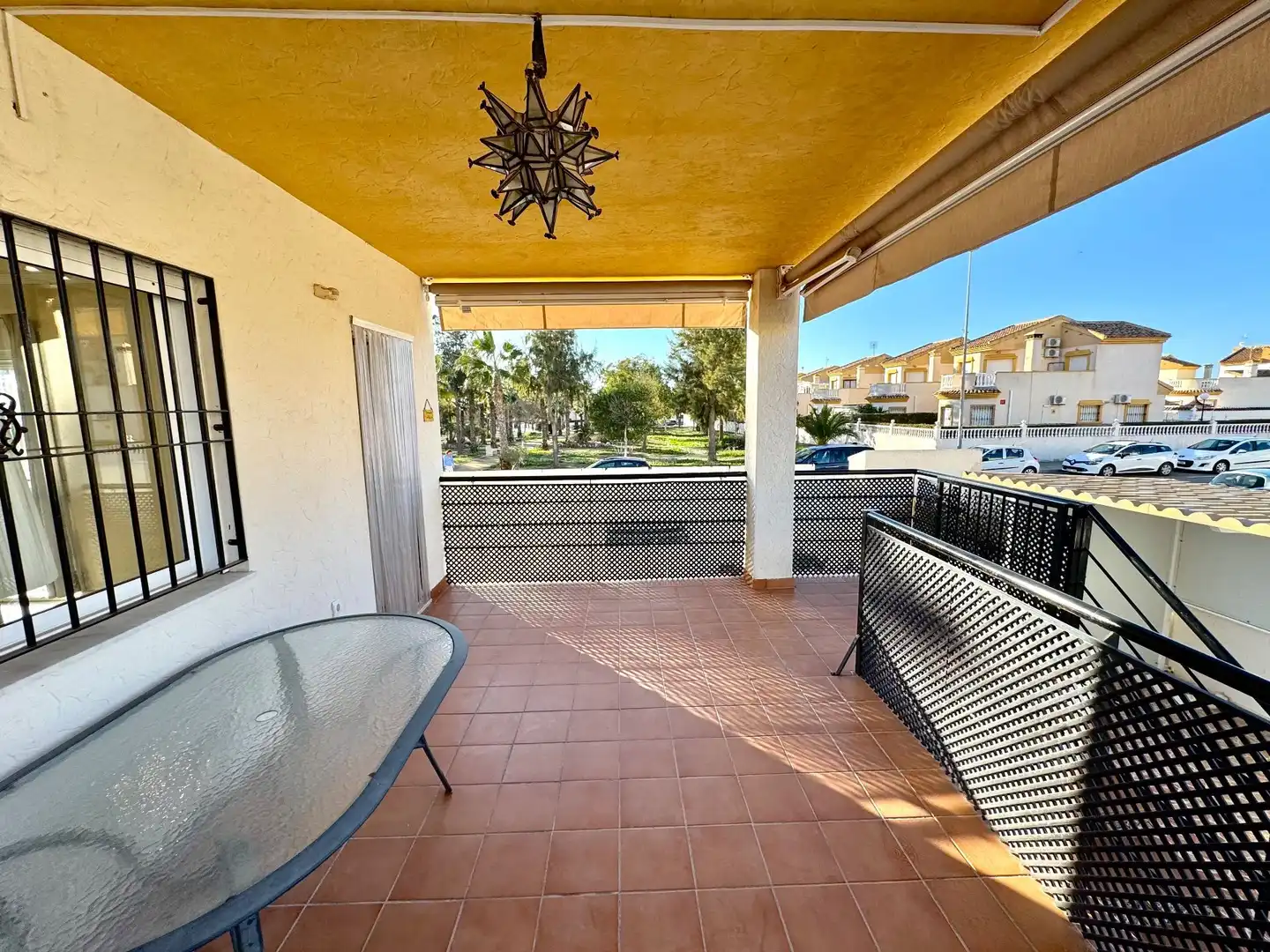 Terrasse von Haus oder Chalet zur Miete in Guardamar del Segura mit Klimaanlage, Privatgarten und Terrasse