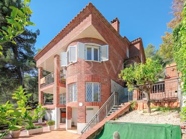 Casa con jardín en venta en calle del Nord
