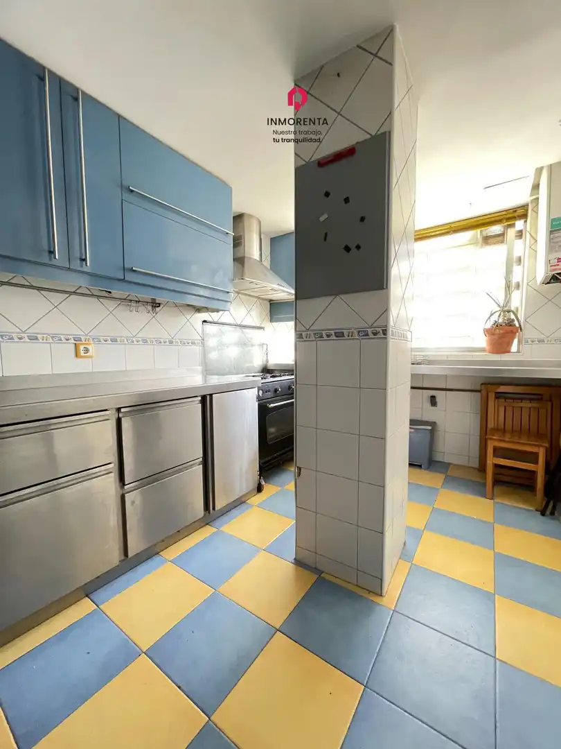 Cocina de Piso en venta en Fuenlabrada con Calefacción y Jardín privado