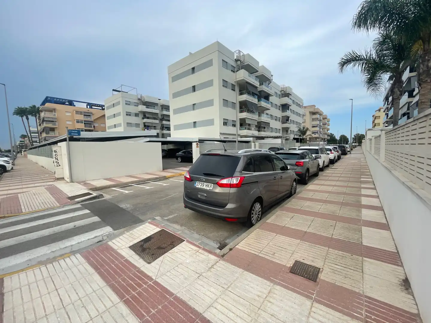 Aparcament de Apartament de lloguer en Daimús amb Moblat, Balcó i Piscina comunitària
