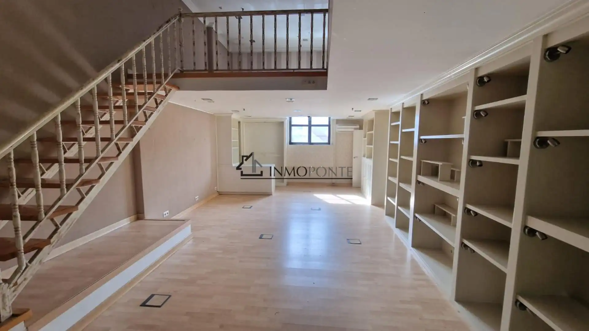 Local en venta en Poio