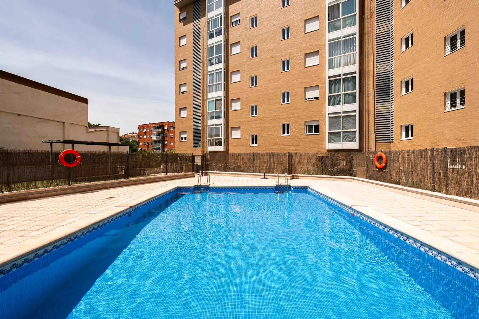Piscina de Estudi en venda en Madrid amb Terrassa i Traster