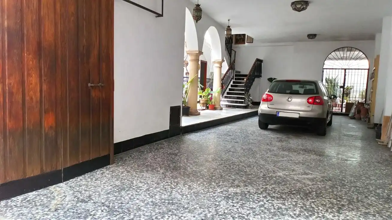 Houses for sale in Córdoba  with Air Conditioner, Heating and Storage room