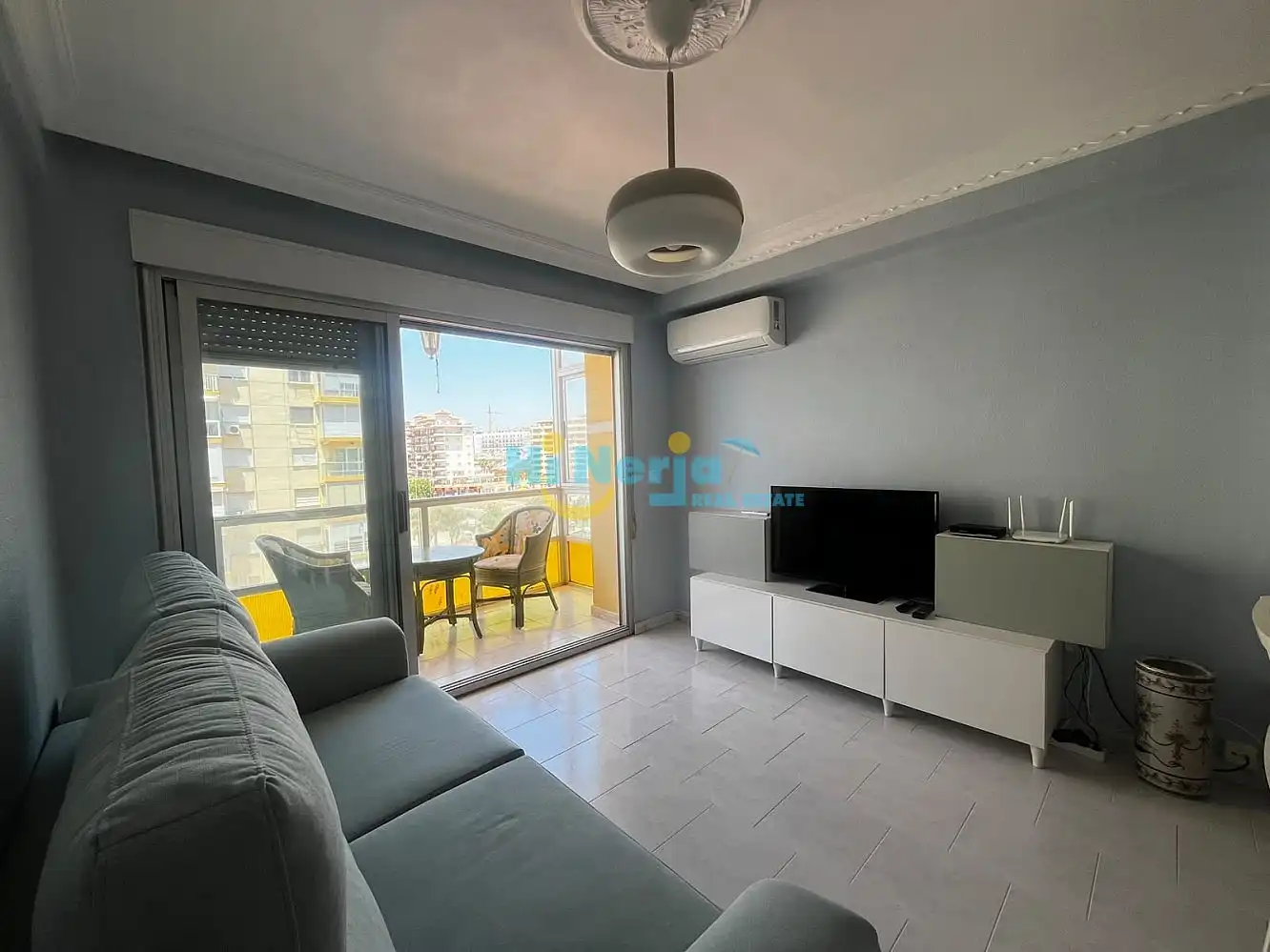 Sala d'estar de Apartament en venda en Algarrobo amb Aire condicionat, Calefacció i Terrassa