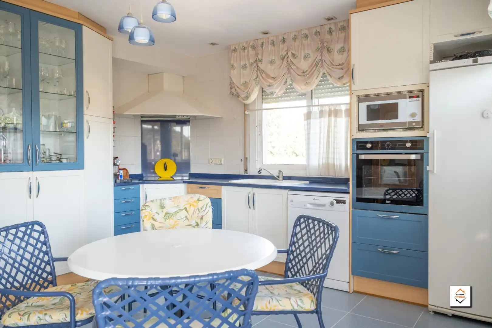 Kitchen of Houses for sale in Zaragoza  with Air Conditioner, Heating and Private garden