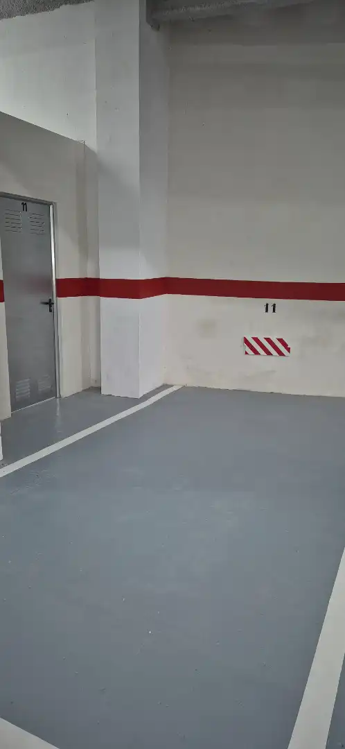 Parking of Garage for rent in Alfafar