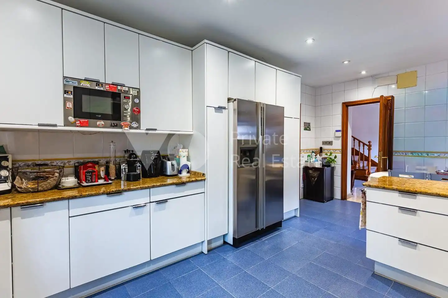 Cocina de Casa o chalet en venta en Madrid con Aire acondicionado, Calefacción y Jardín privado
