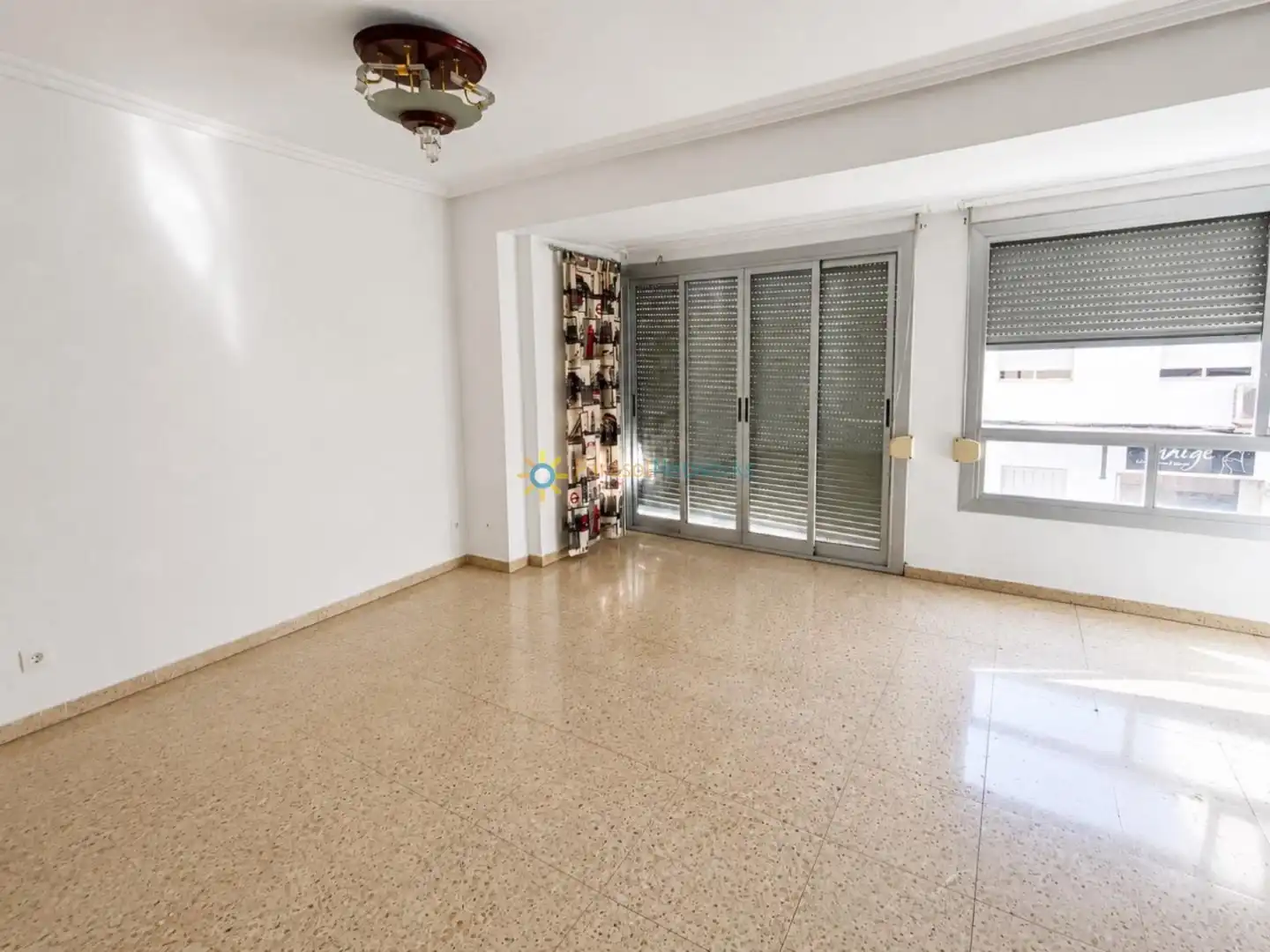 Sala d'estar de Pis en venda en Oliva amb Forn