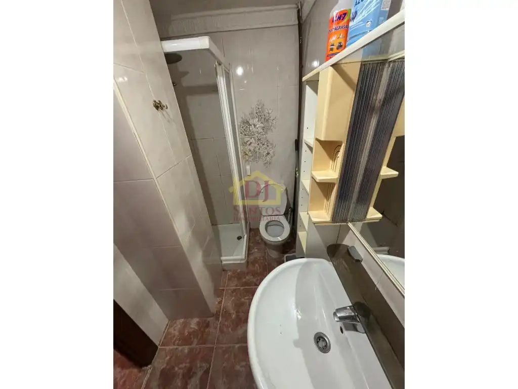 Badezimmer von Wohnung zum Verkauf in Salamanca