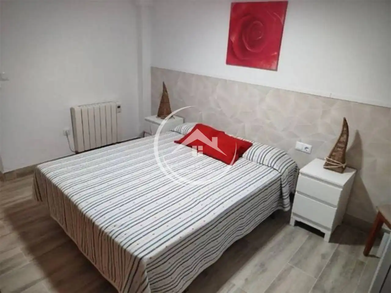Dormitori de Casa o xalet en venda en Riba-roja de Túria amb Aire condicionat, Jardí privat i Terrassa