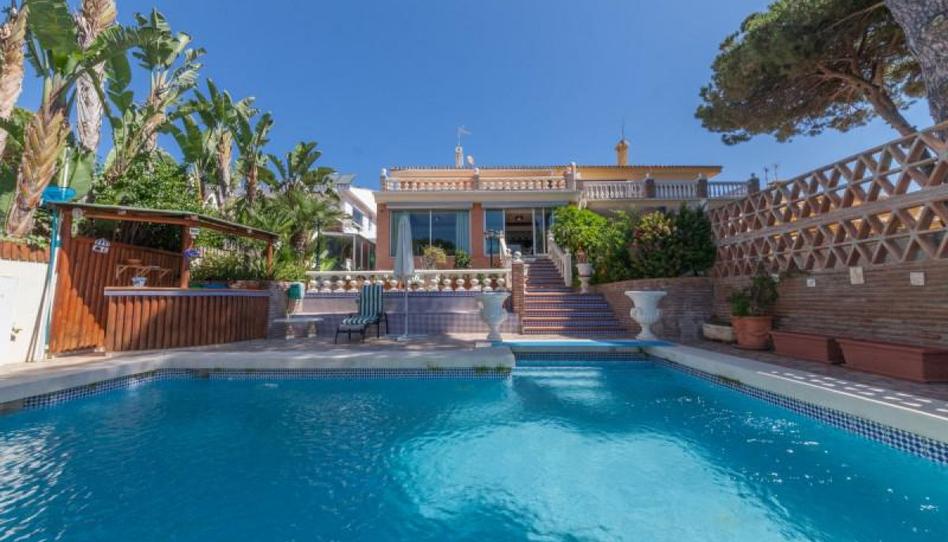 Foto 1 de Casa o xalet en venda a Calle Calle Cabopino, Cabopino - Artola, Málaga