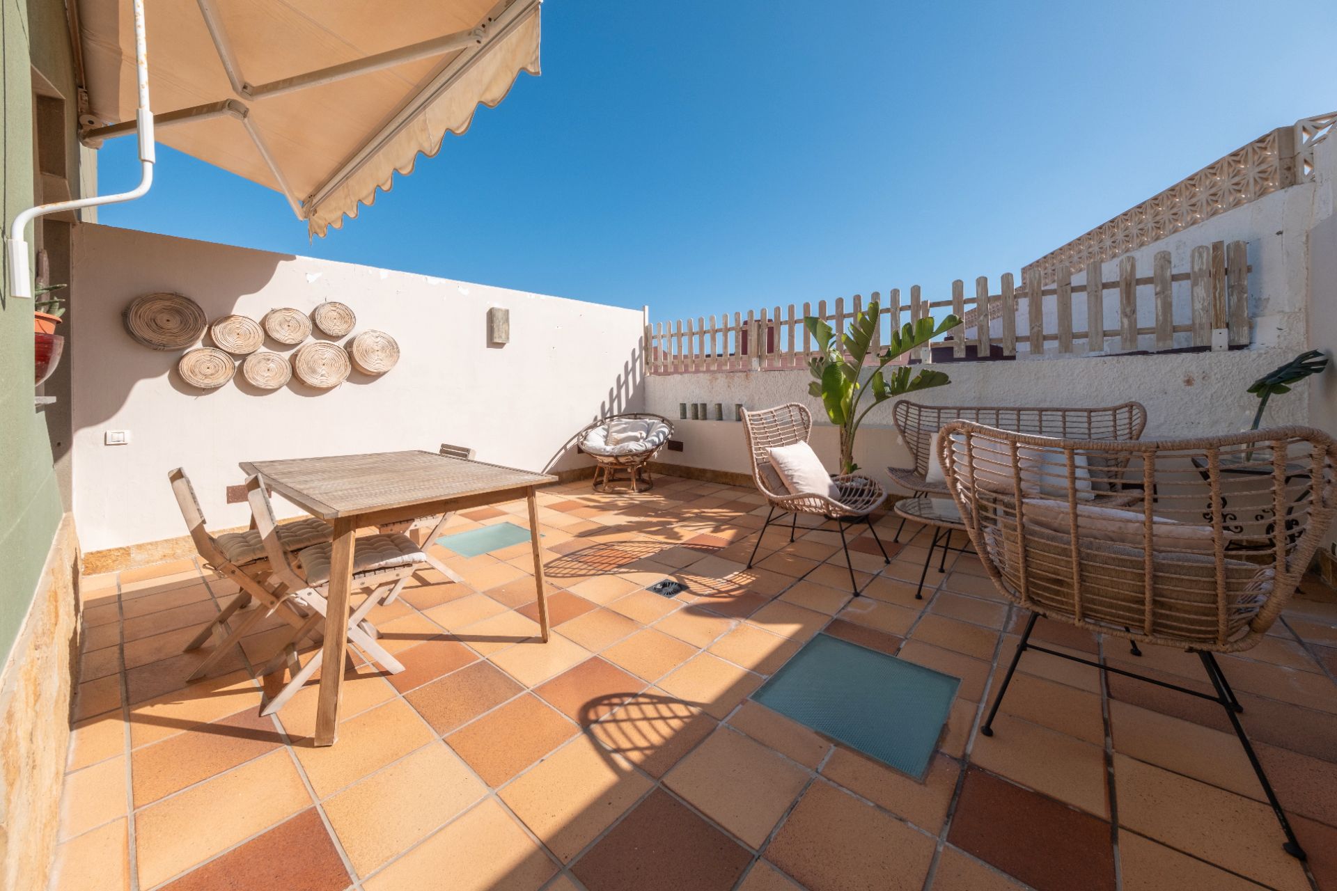 Terrassa de Casa o xalet en venda en Telde amb Jardí privat, Terrassa i Traster