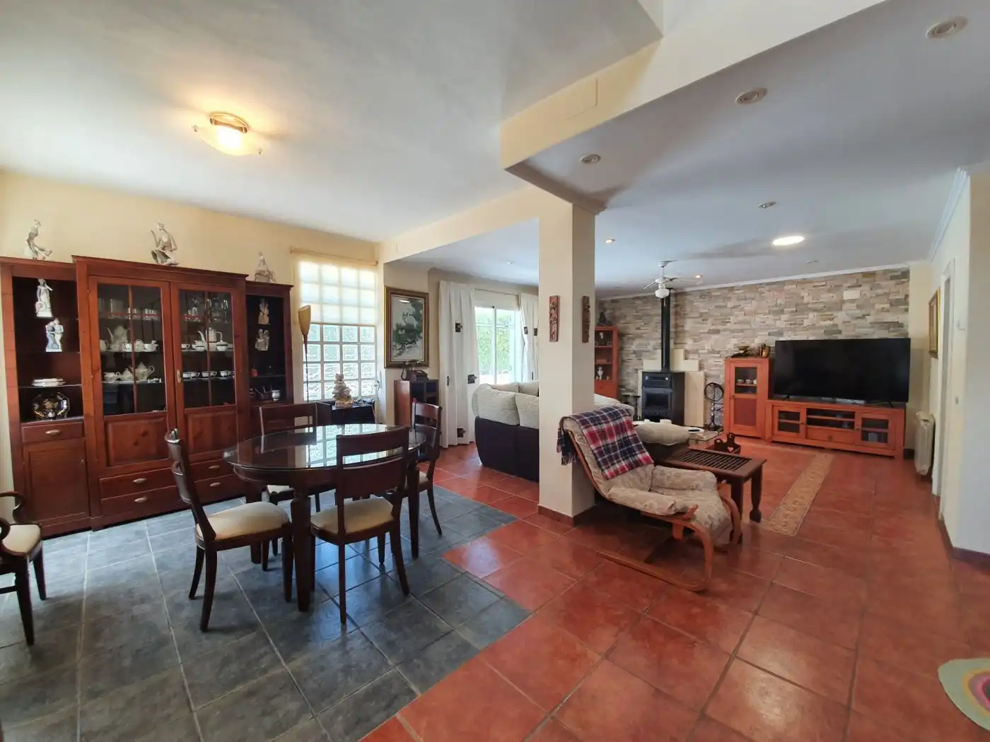 Sala de estar de Casa o chalet en venta en Chiva con Calefacción, Jardín privado y Terraza
