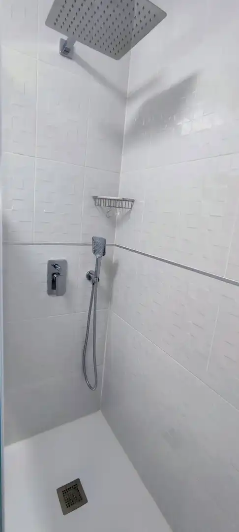 Badezimmer von Wohnungen zum Verkauf in Antigua mit Terrasse, Möbliert und Gemeinschaftspool