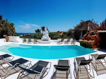 Xalet amb piscina en venda a Cap Martinet