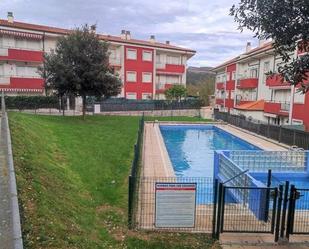 Piscina de Planta baixa en venda en Ramales de la Victoria amb Calefacció, Jardí privat i Terrassa