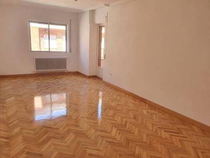 Bedroom of Flat for sale in Ciudad Rodrigo  with Parquet flooring, Terrace and Storage room