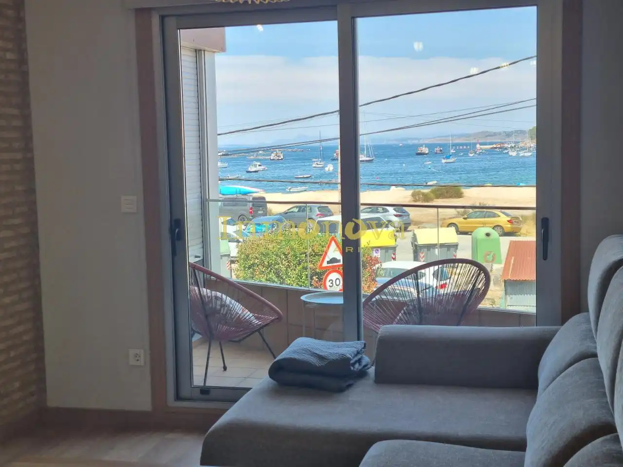 Terraza de Piso de alquiler en Cangas  con Calefacción, Amueblado y Balcón