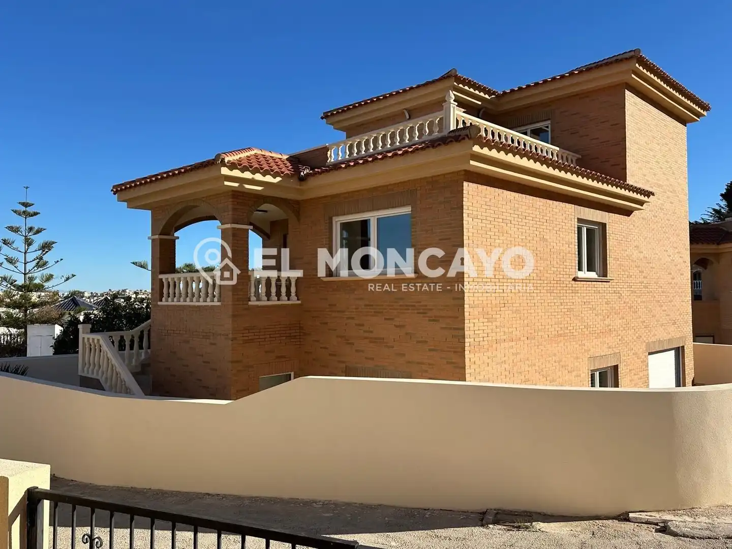 Vista exterior de Casa o chalet en venta en Rojales con Aire acondicionado, Calefacción y Jardín privado