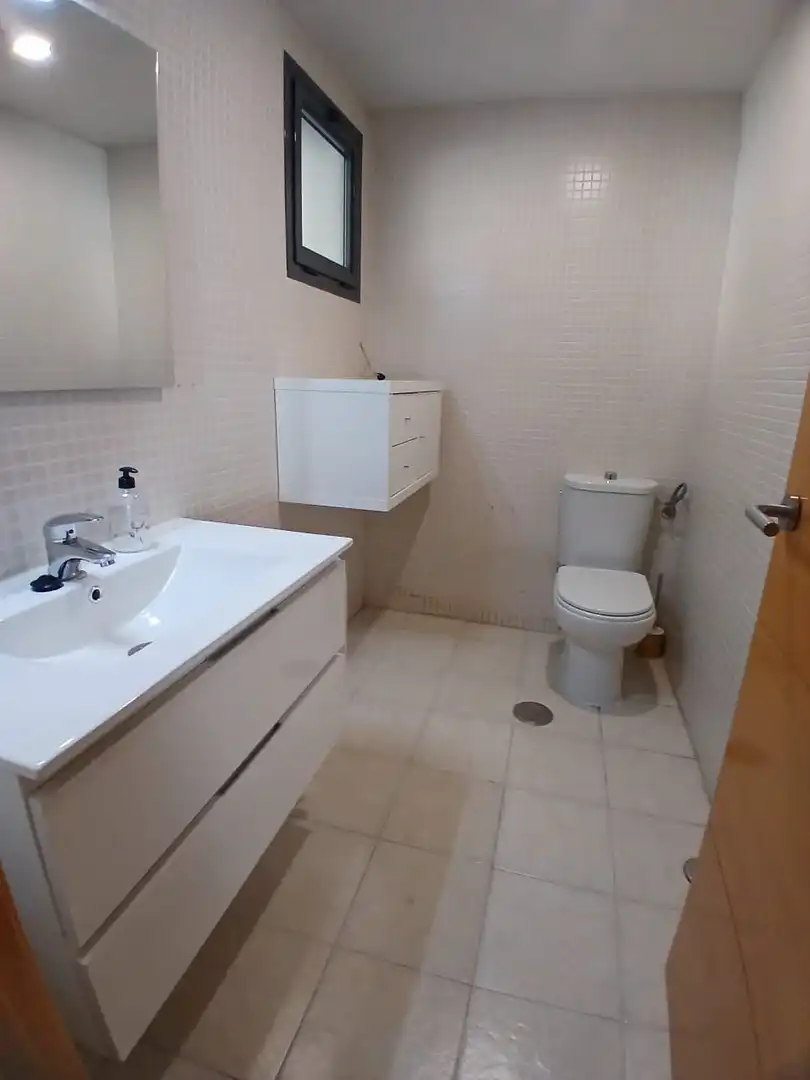 Bathroom of Houses for sale in Parla  with Heating, Private garden and Storage room