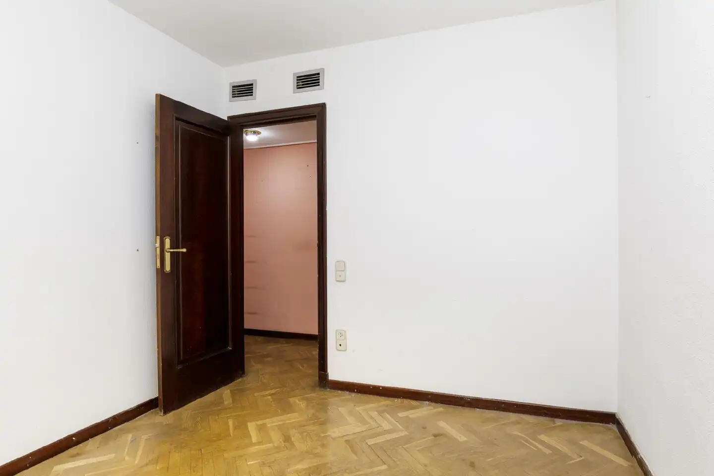 Habitación de Piso en venta en Zaragoza