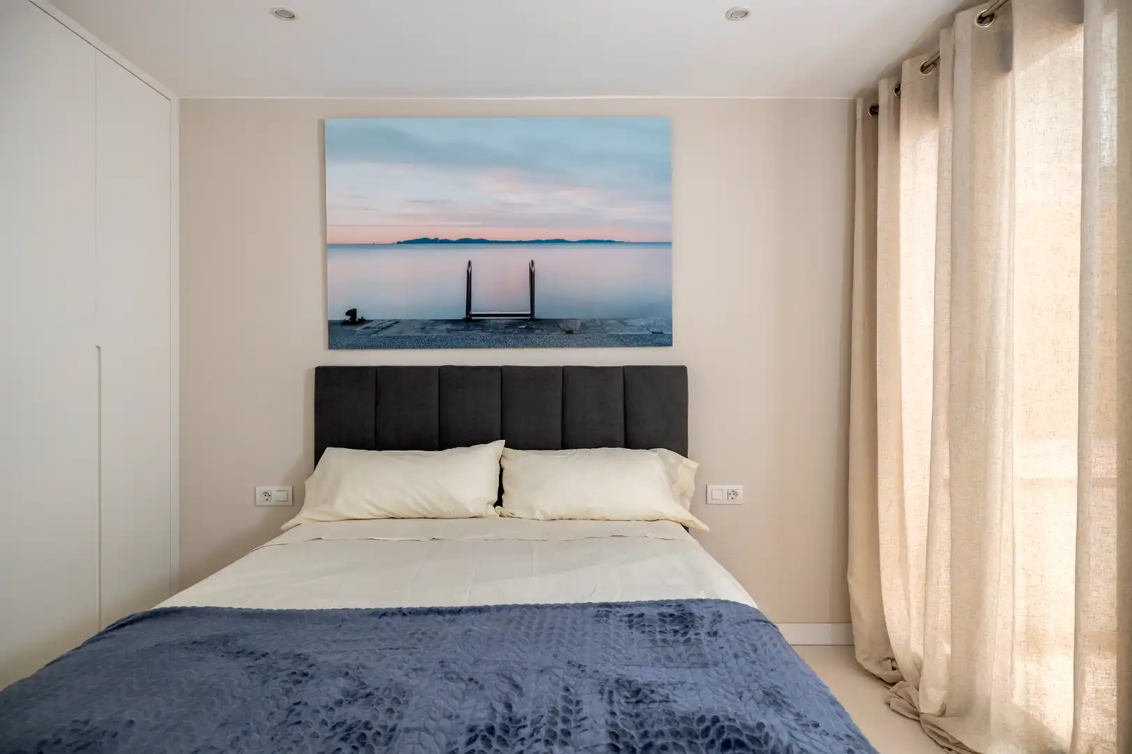 Dormitori de Apartament de lloguer en Barcelona amb Aire condicionat, Calefacció i Parquet