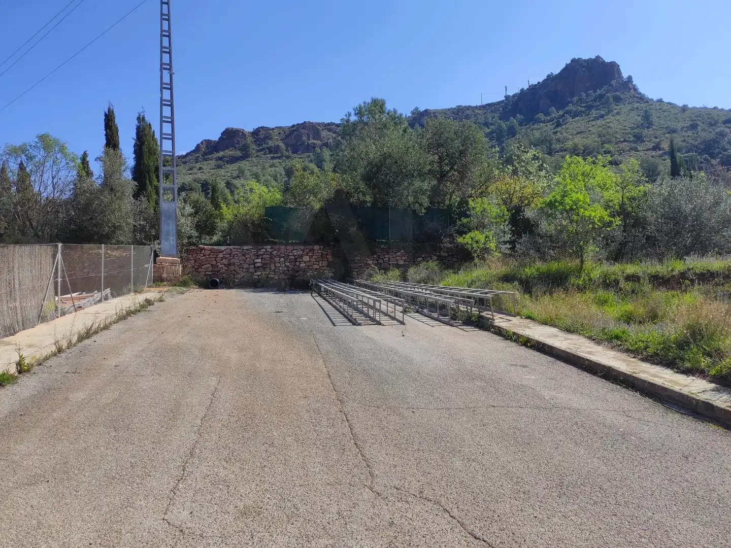 Aparcament de Residencial en venda en Azuébar