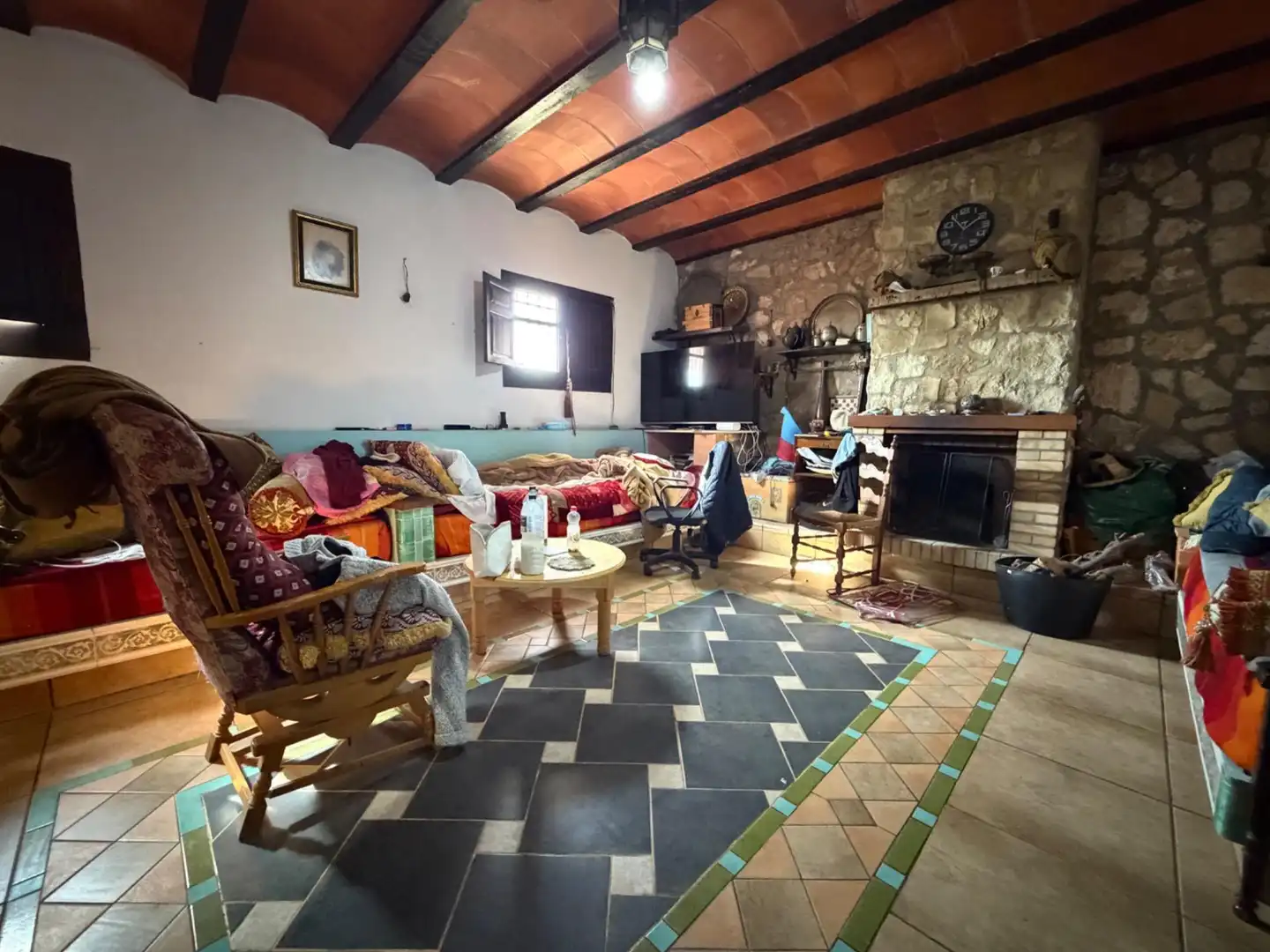 Sala d'estar de Casa o xalet en venda en Villar del Arzobispo amb Jardí privat, Terrassa i Traster
