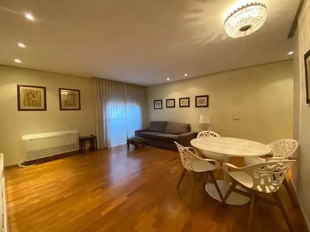 Piso de alquiler en San Nicolás