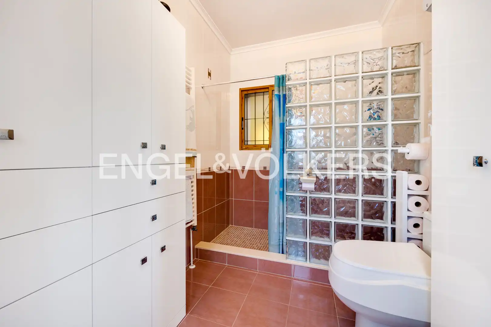 Baño de Casa o chalet en venta en Daya Vieja con Aire acondicionado, Calefacción y Jardín privado