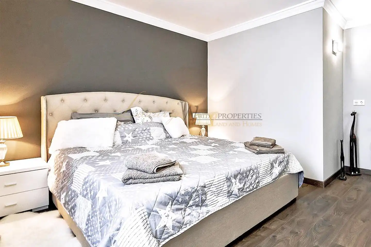 Habitación de Dúplex en venta en Adeje con Terraza y Piscina comunitaria