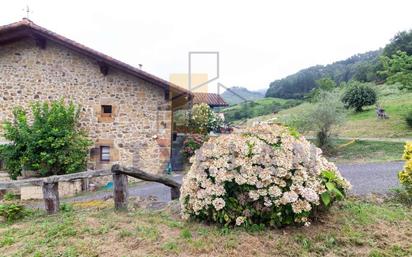 Jardí de Finca rústica en venda en Berriz amb Aire condicionat, Calefacció i Jardí privat