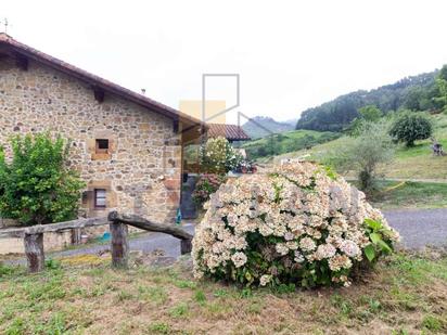 Jardí de Finca rústica en venda en Berriz amb Aire condicionat, Piscina i Balcó