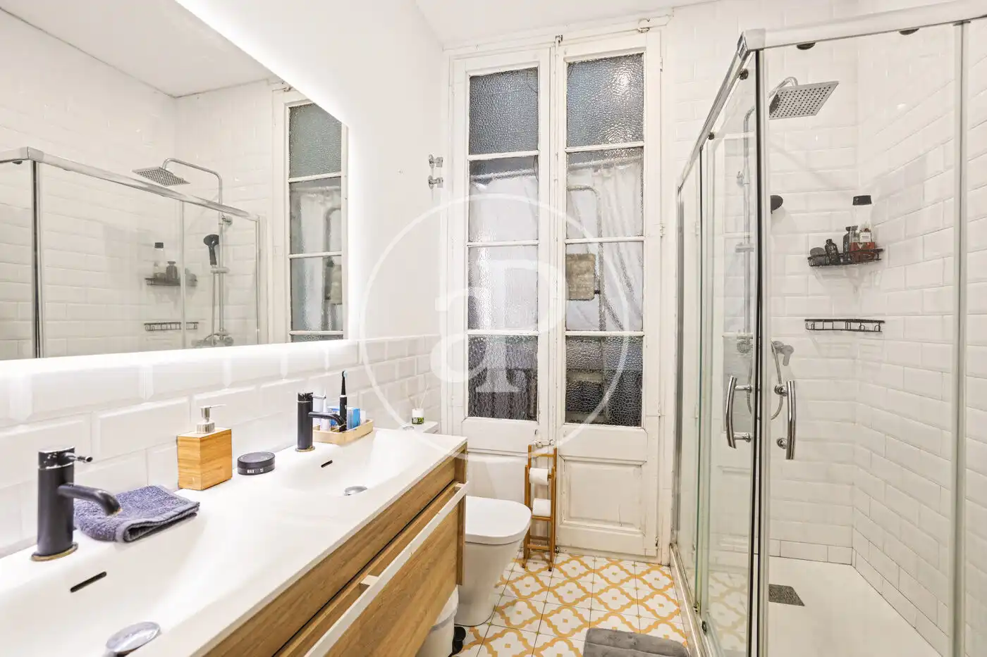 Baño de Piso en venta en Ciutat Vella