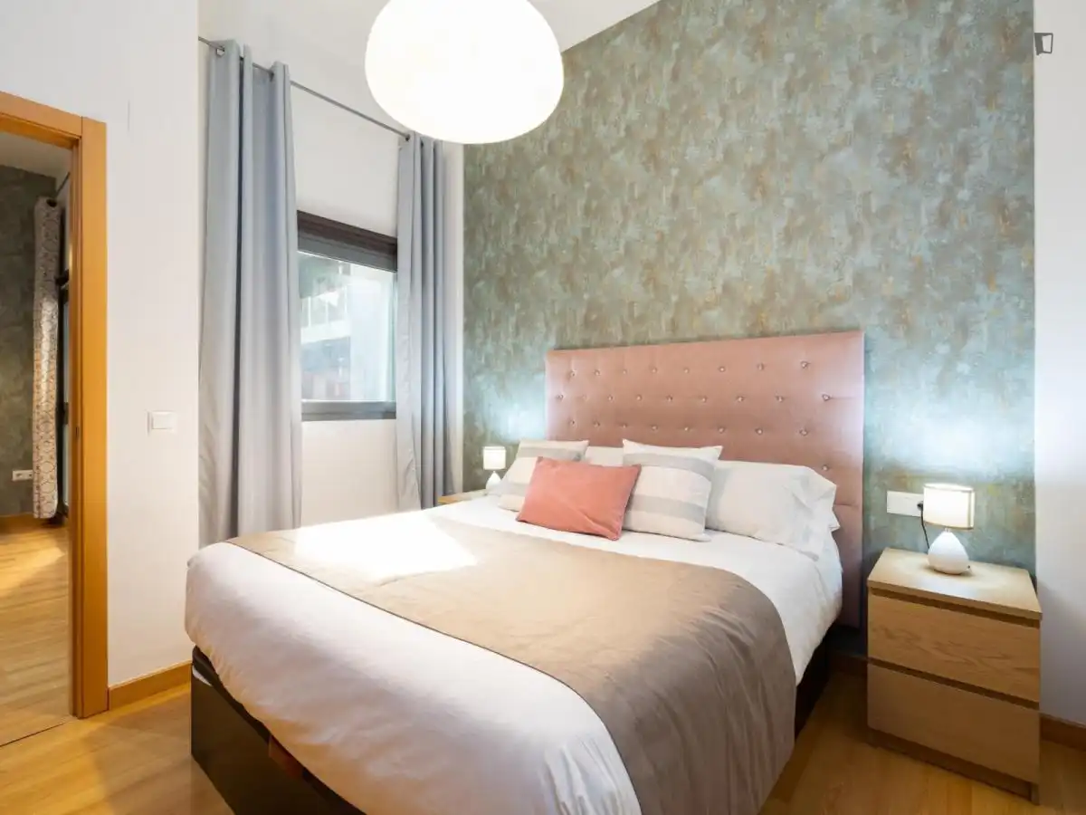 Schlafzimmer von Wohnungen zur Miete in Málaga mit Klimaanlage, Heizung und Möbliert