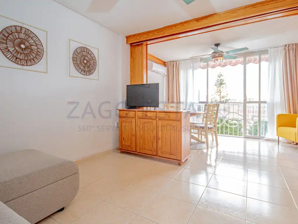 Apartament de lloguer a Avenida Paris, Rincón Alto