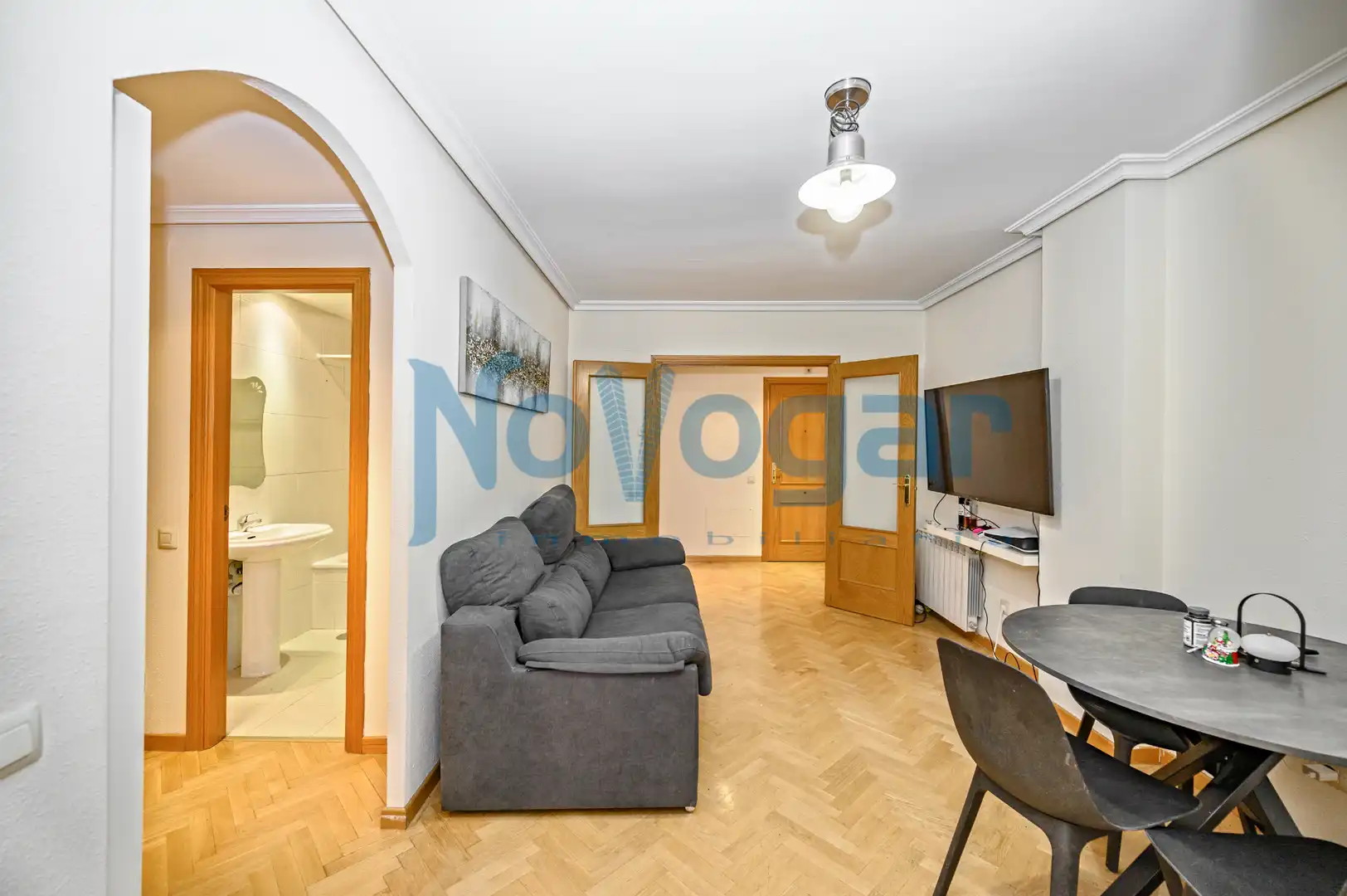 Living room of Flat for sale in Madrid  with Air Conditioner, Heating and Community pool