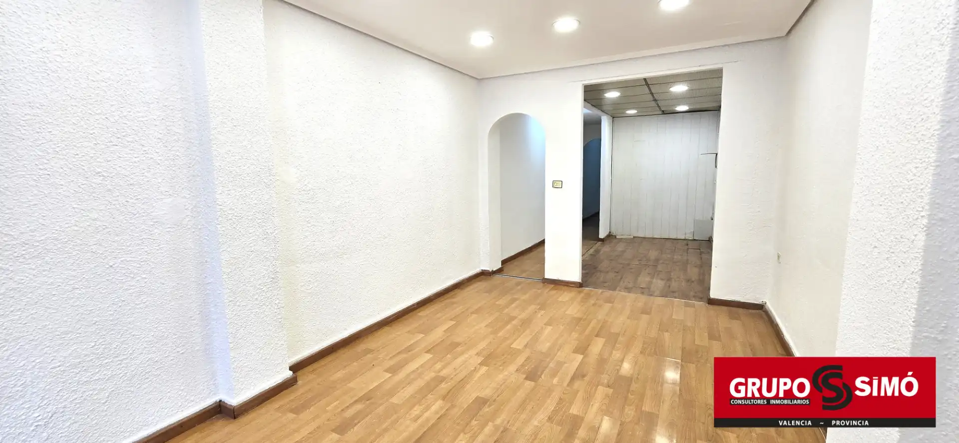 Local comercial en venda a Carrer de Jerónima Galés 29, imagen 3