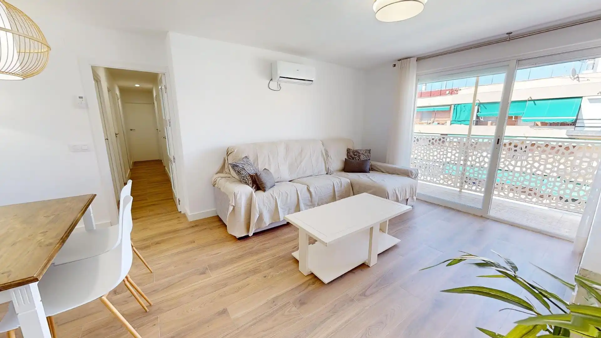 Sala d'estar de Pis de lloguer en Córdoba amb Aire condicionat, Calefacció i Terrassa