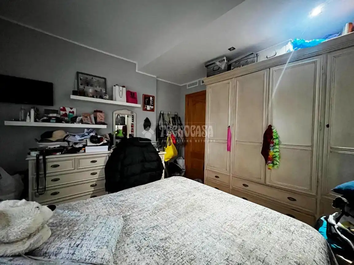 Habitación de Casa adosada en venta en Sobradiel con Calefacción y Jardín privado
