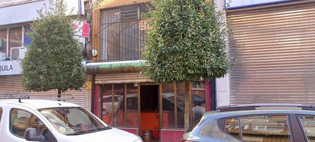 Local comercial en Alquiler en Inmobiliaria - Barreda