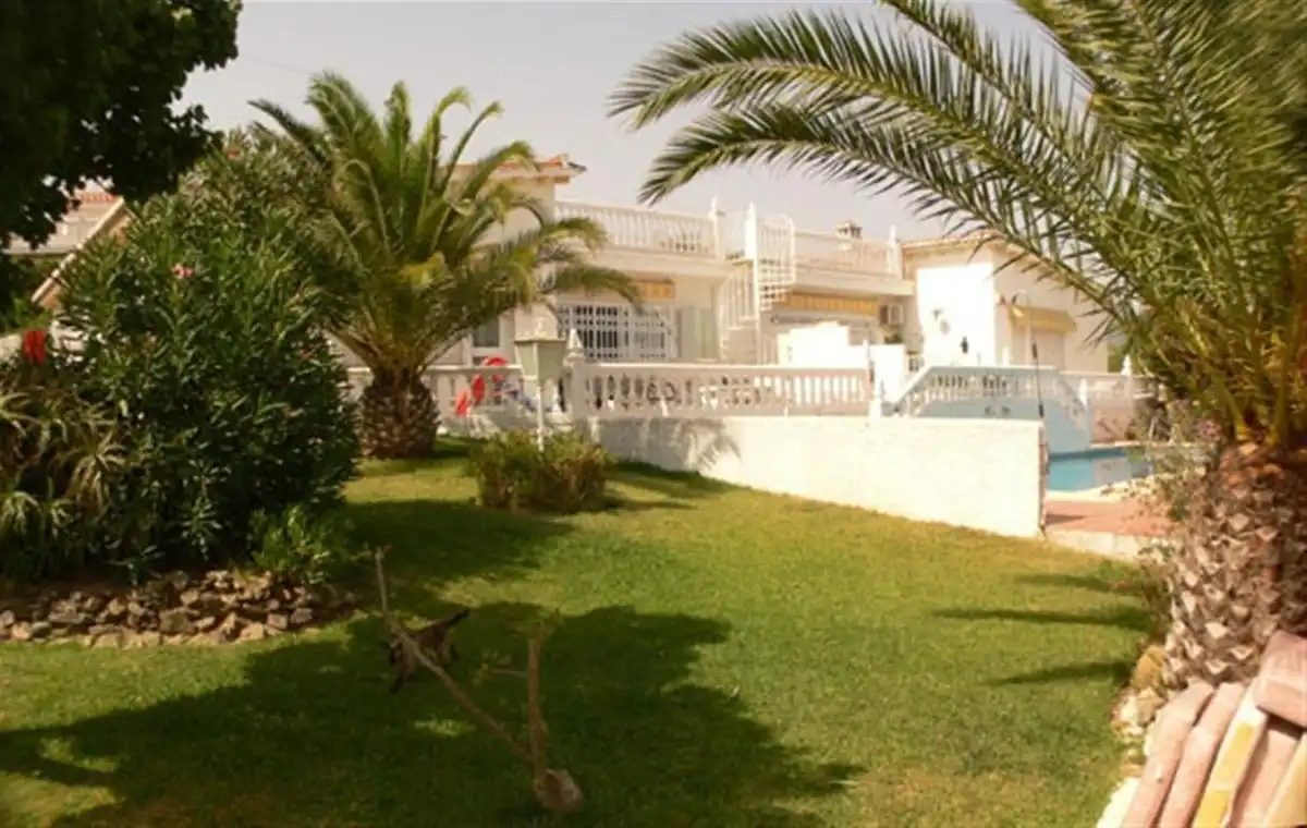 Houses for sale in Las Flores