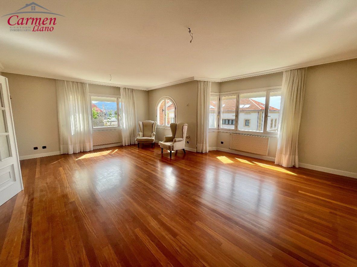 Living room of Flat for sale in Getxo   with Heating and Storage room