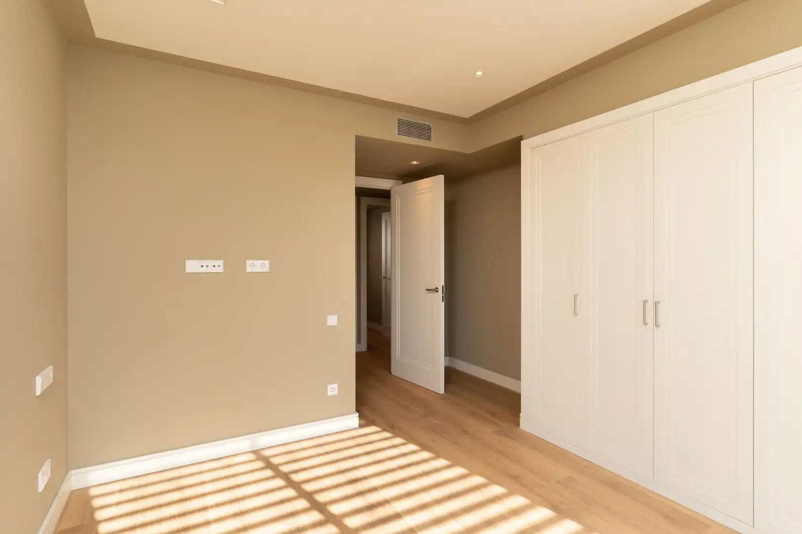 Wohnung zur Miete in RDA. JEAN MONNET 230-238, SABADELL, Can Gambús