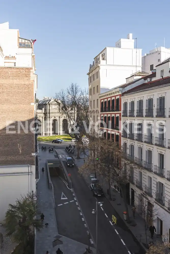 Vista exterior de Apartamento en venta en Madrid con Aire acondicionado, Calefacción y Trastero