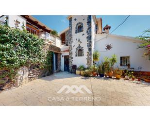 Vista exterior de Casa o xalet en venda en Torrox amb Aire condicionat, Terrassa i Piscina