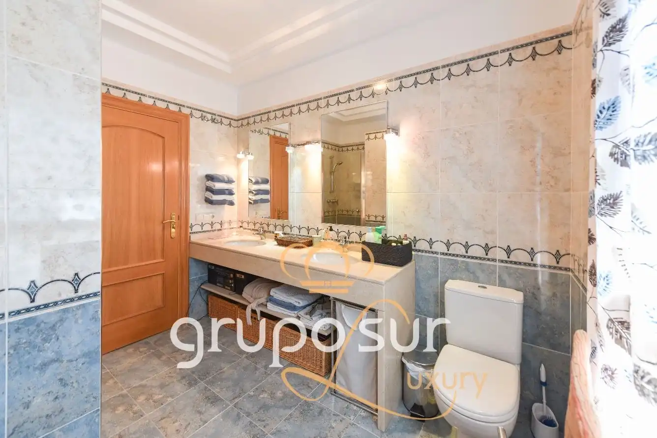 Casa o xalet en venda a Calle de la Fuente del Berrocal, 1, El Berrocal