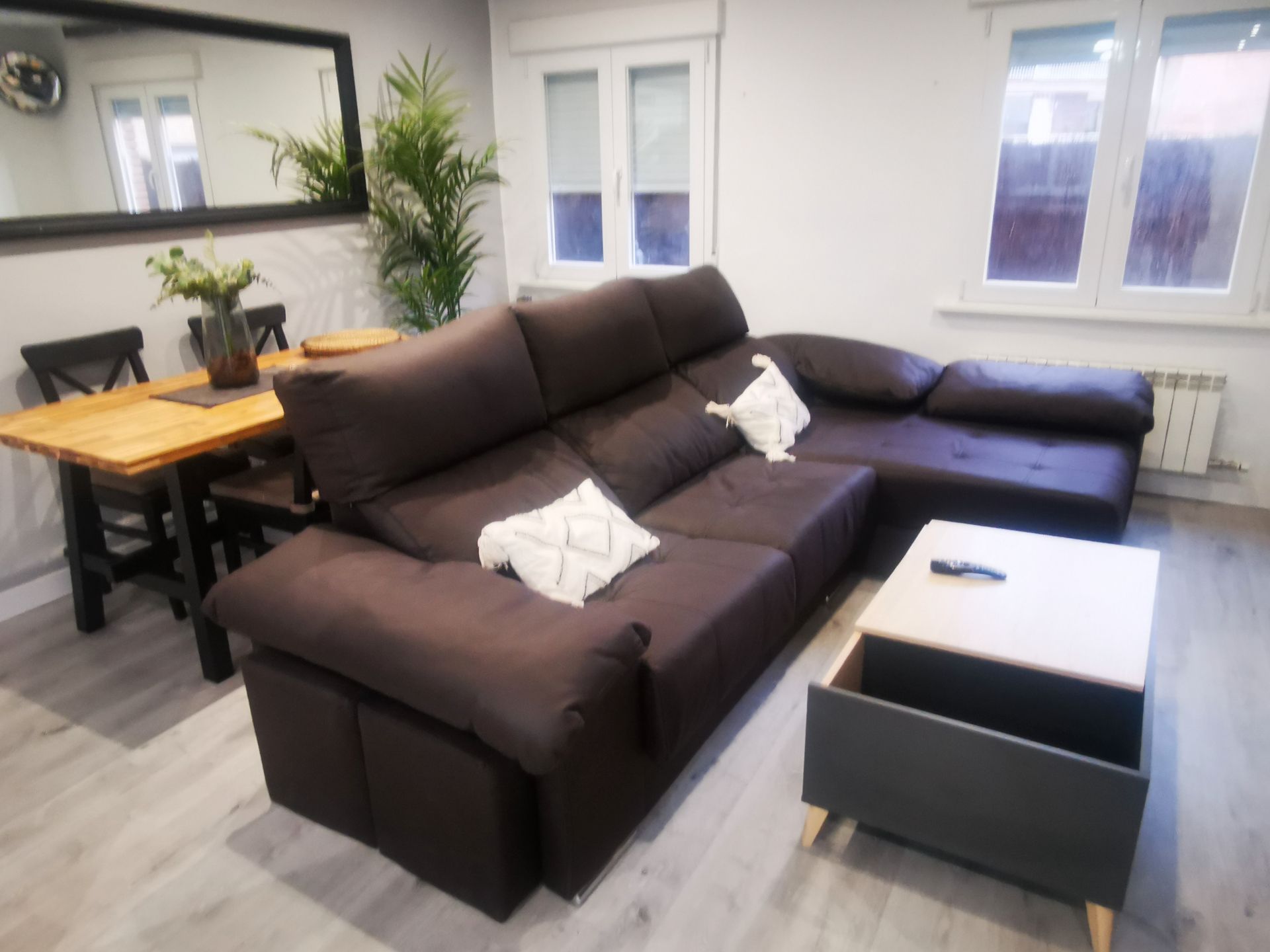 Living room of Flat to rent in Salamanca Capital  with Heating, Parquet flooring and Terrace